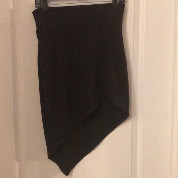 Large Black Asymmetrical Soft Skirt - Picture 1 of 6